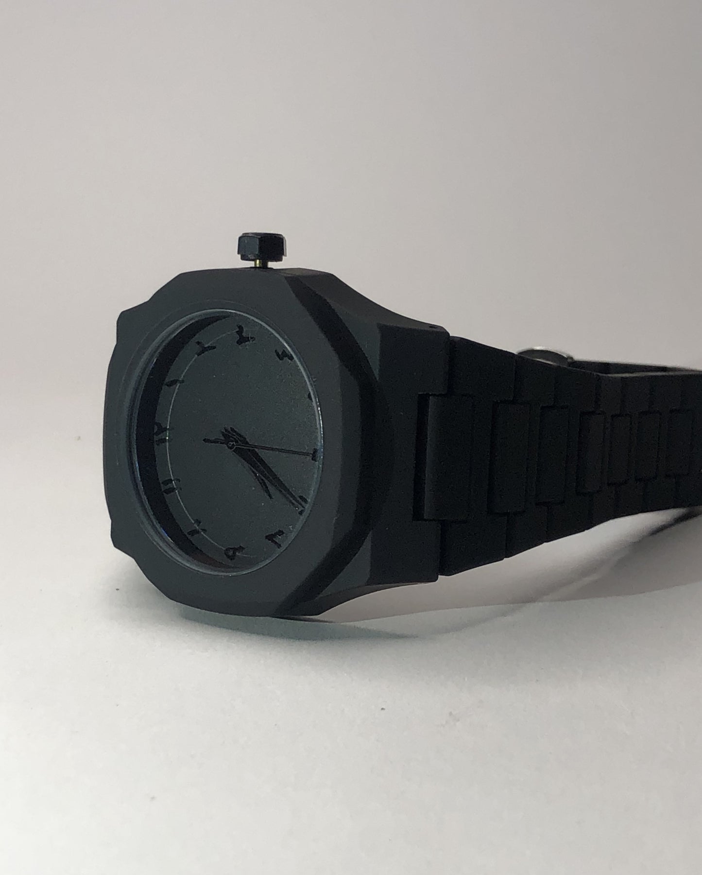 Arabic Aura Watch
